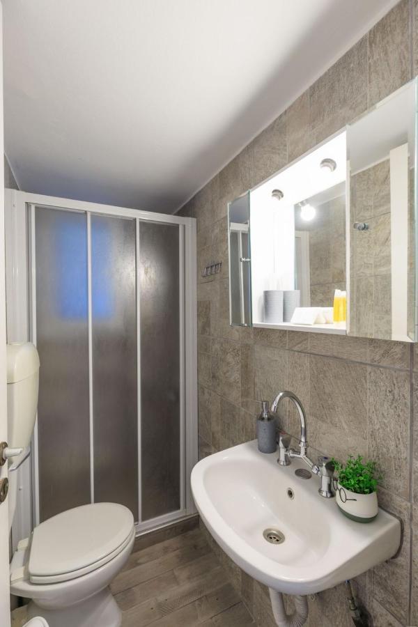 Aiolos Koukaki Center Apartment Athena Bagian luar foto